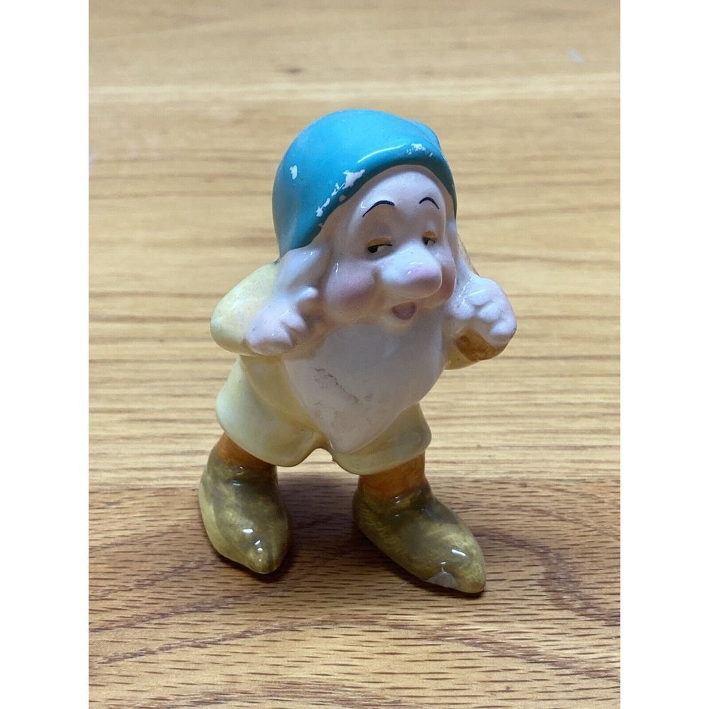 Disney Ceramic Figurine Snow White Sleepy Dwarf, Made in Malaysia, 3 in. tall.
